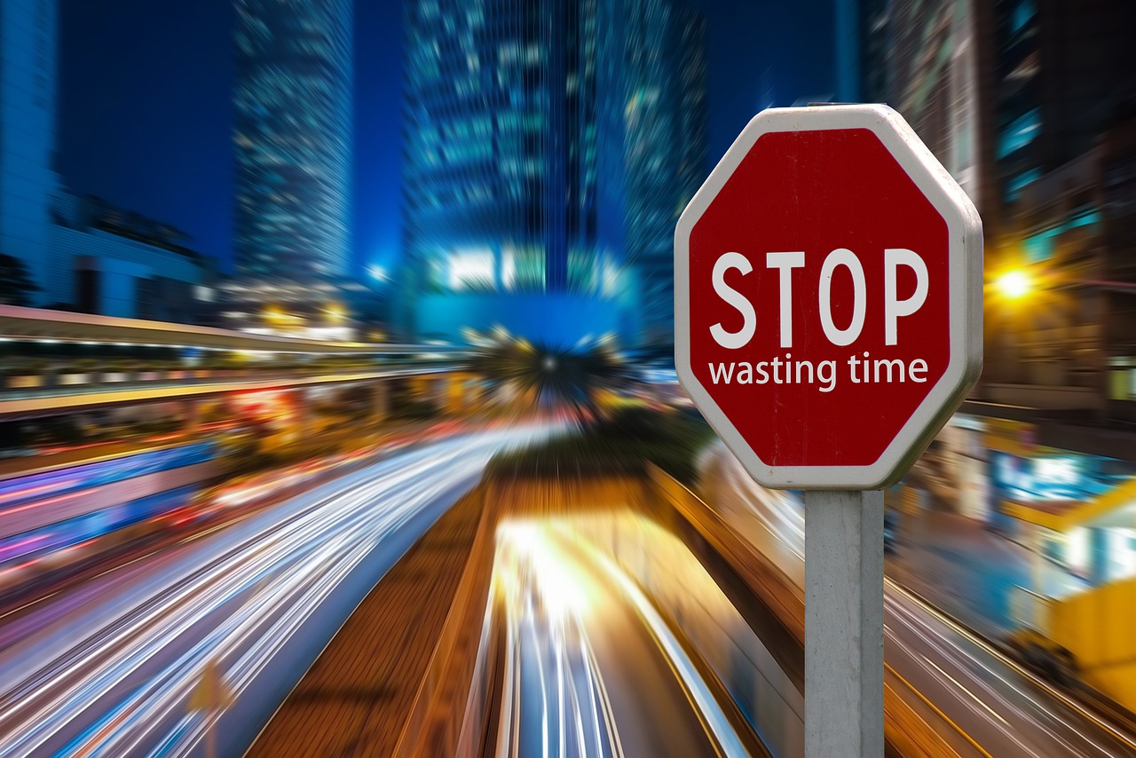 Systematische Prozessoptimierung mit Lean Management. Stoppen Sie Zeitverschwendung im Unternehmen Systematische Prozessoptimierung mit Lean Management. Stoppen Sie Zeitverschwendung im Unternehmen